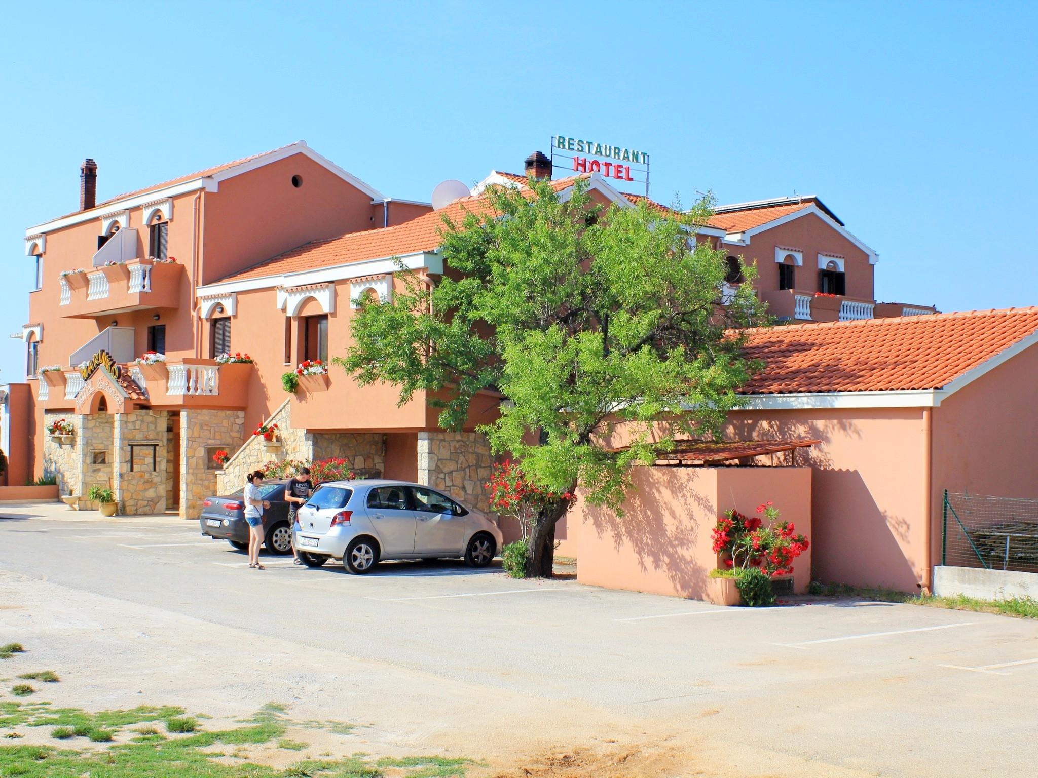 Hotel Marinko Задар Экстерьер фото