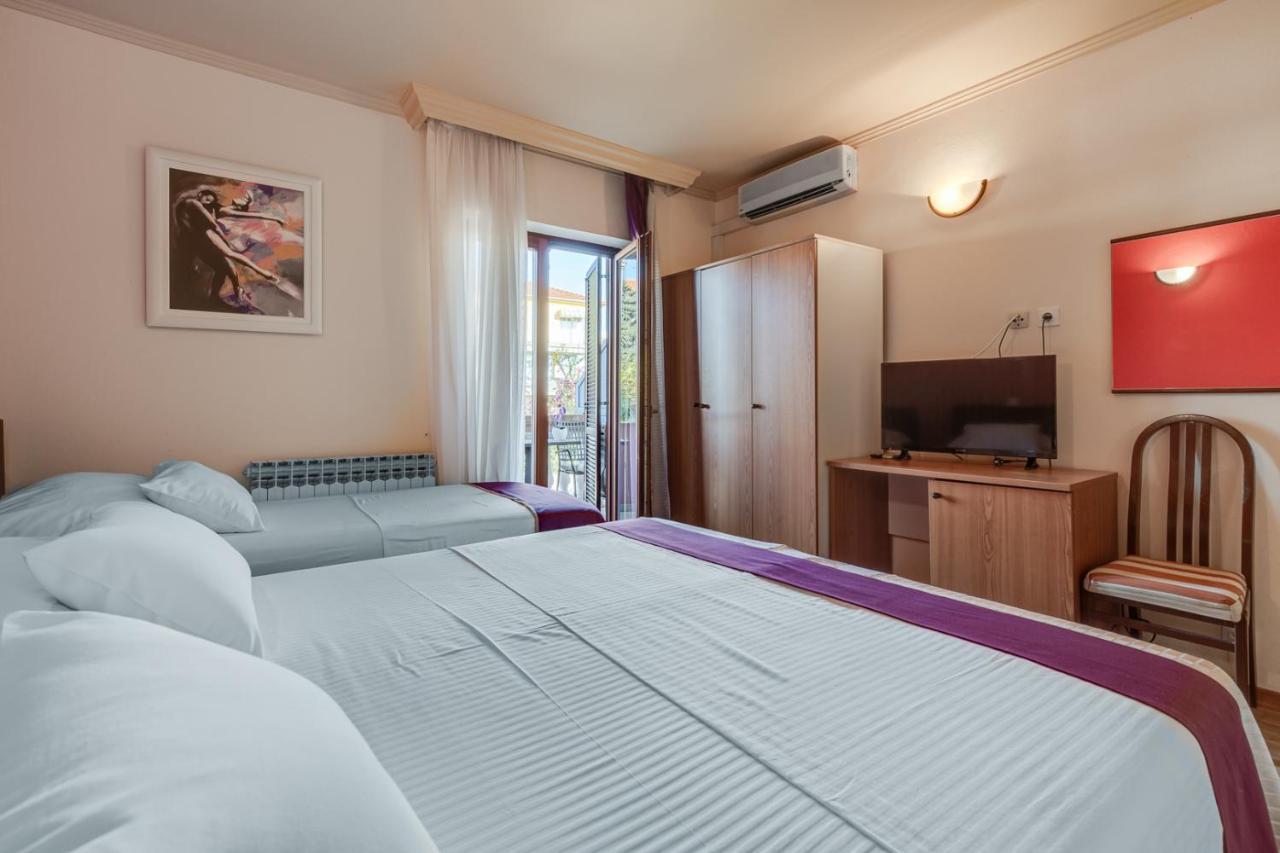 Hotel Marinko Задар Экстерьер фото