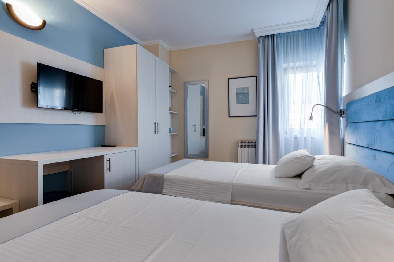 Hotel Marinko Задар Экстерьер фото