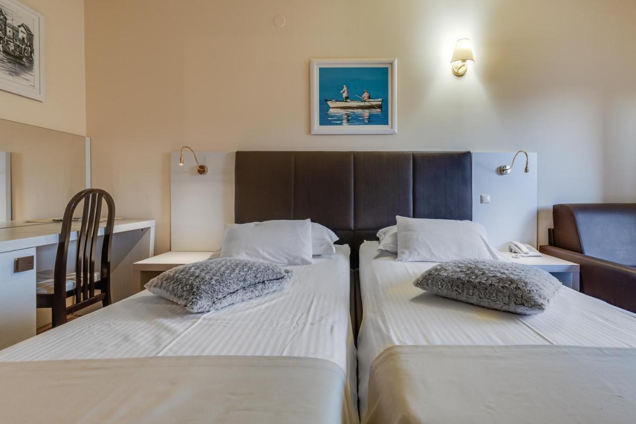 Hotel Marinko Задар Экстерьер фото