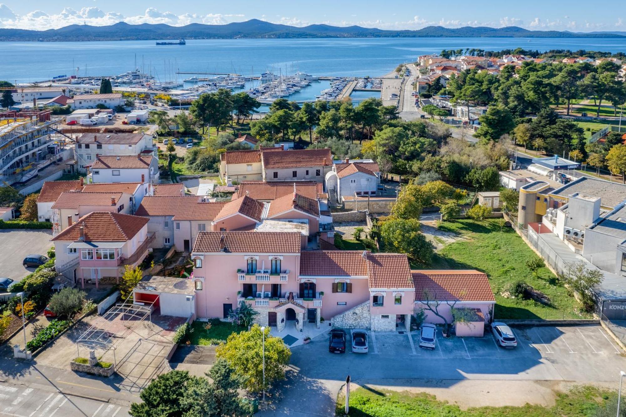 Hotel Marinko Задар Экстерьер фото