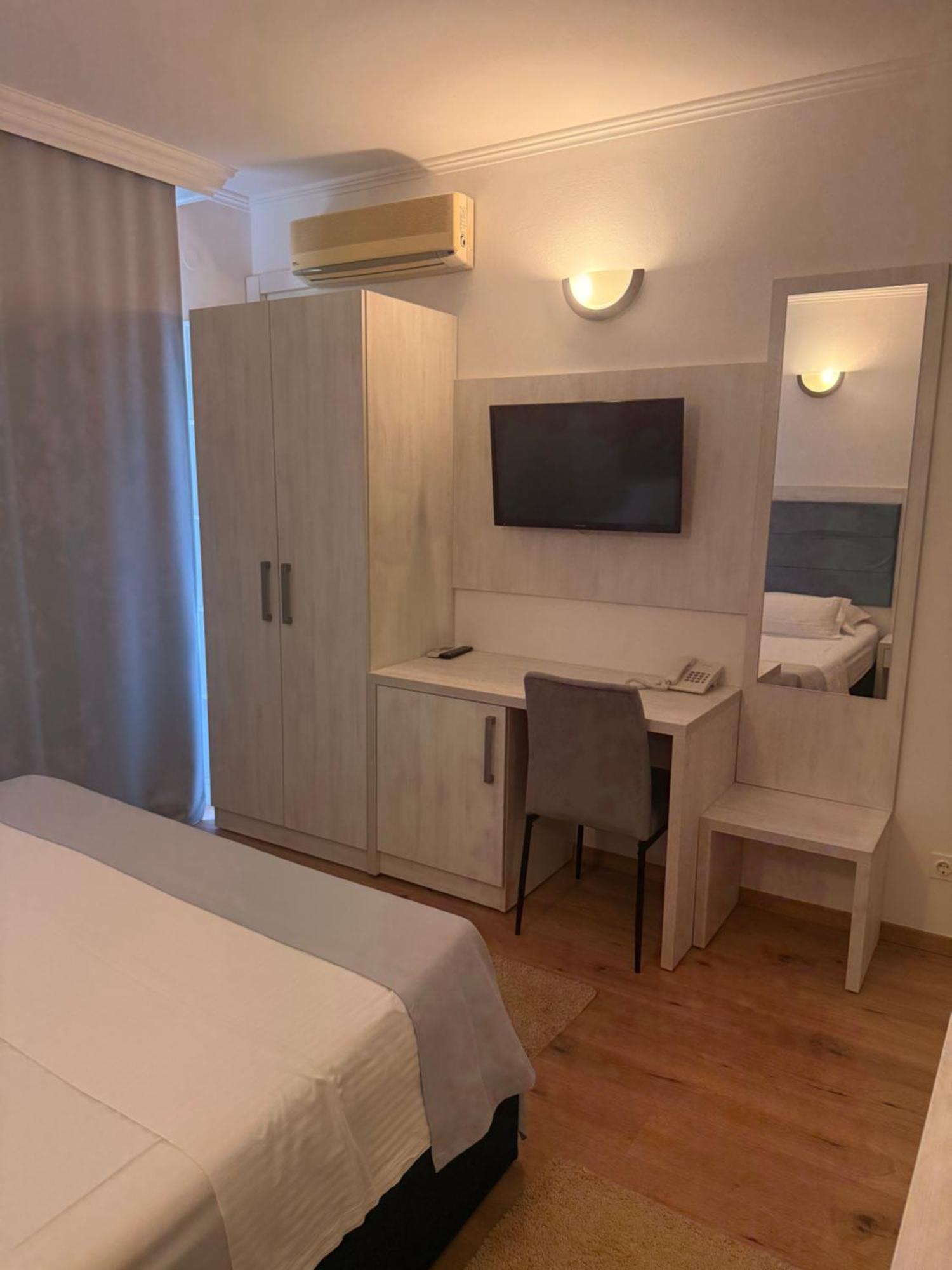 Hotel Marinko Задар Экстерьер фото
